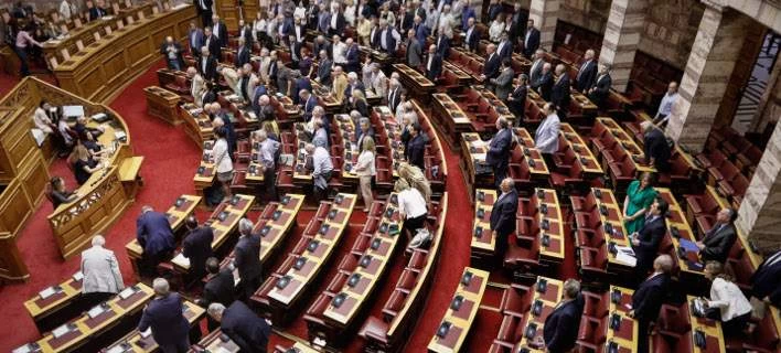 Αύριο το πρωί ξεκινάει στην Ολομέλεια η κρίσιμη συζήτηση για τη συμφωνία των Πρεσπών